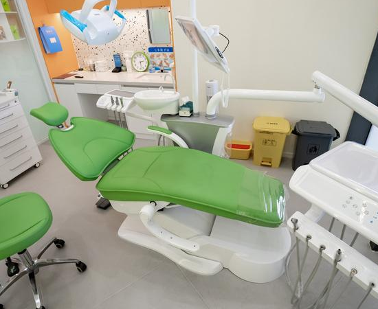 Clinic room scene cropped for dental chair application